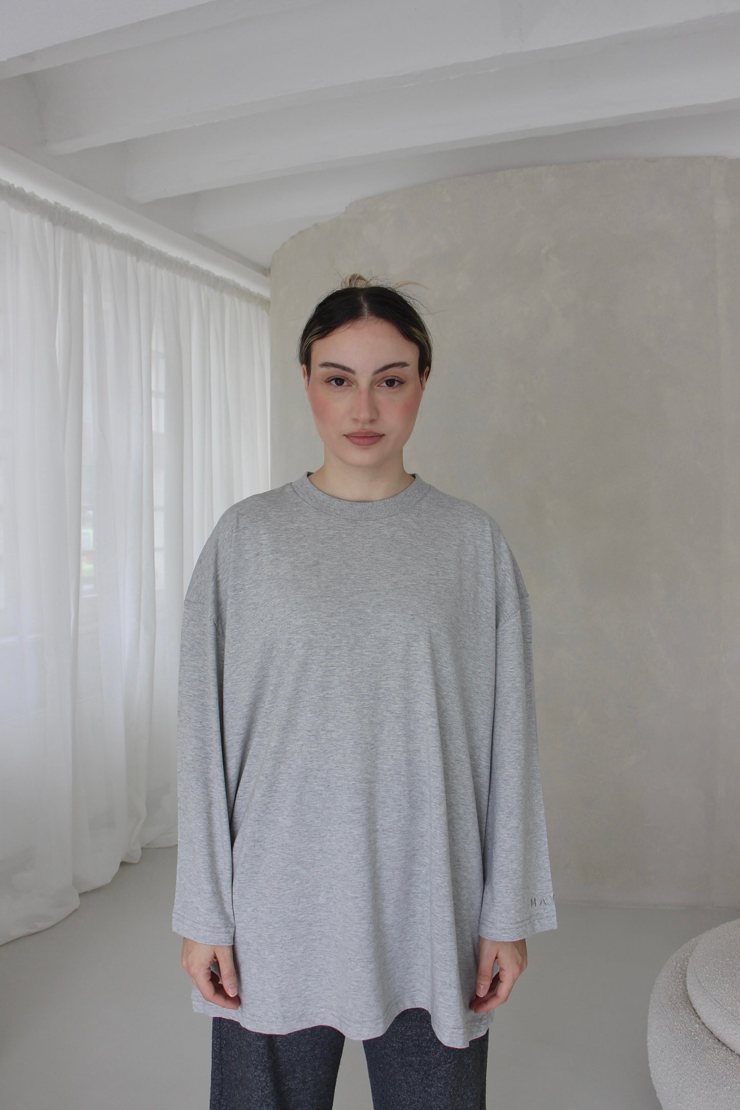 Basic Longsleeve in STONE